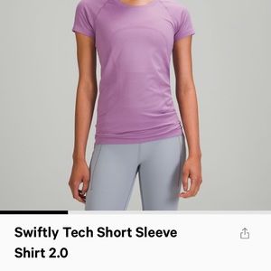 ISO these colors and style in size 6 or 8!!!